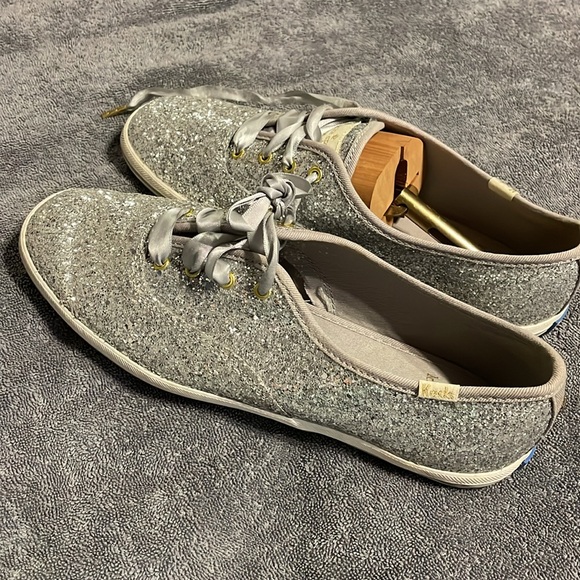 Kate Spade + Keds Women’s Champion Silver Glitter Lace-Up Sneaker Size 8.5 - Picture 5 of 11